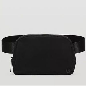 Lululemon Everywhere Belt Bag 1L with Matte Black Logo